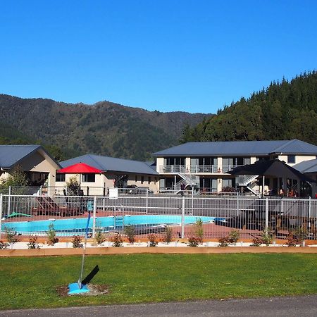 Linkwater Motel And Backpackers Exterior foto