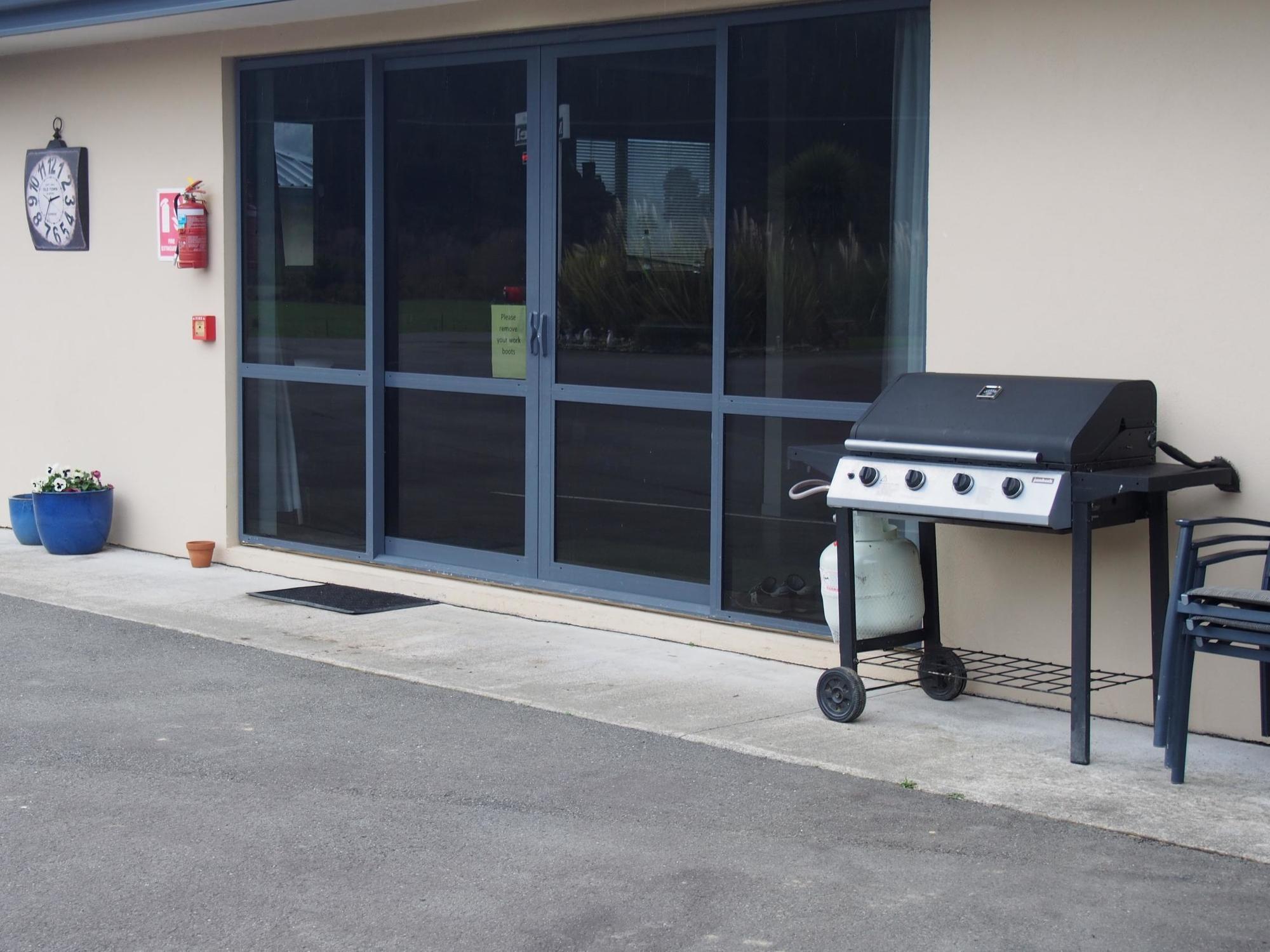 Linkwater Motel And Backpackers Exterior foto